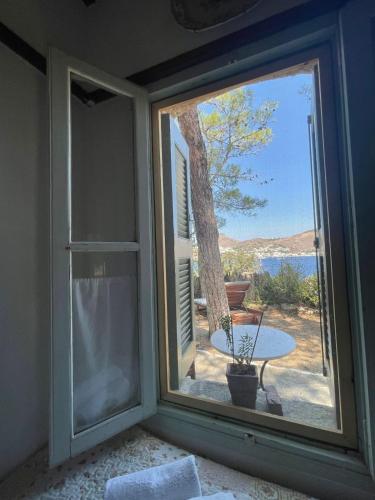 Surrounding environment, Petrino 2 - Traditional Lerian House in Other