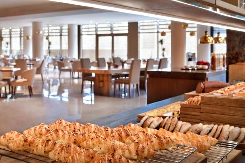 Riyadh Diplomatic Quarter - Marriott Executive Apartments photo 2