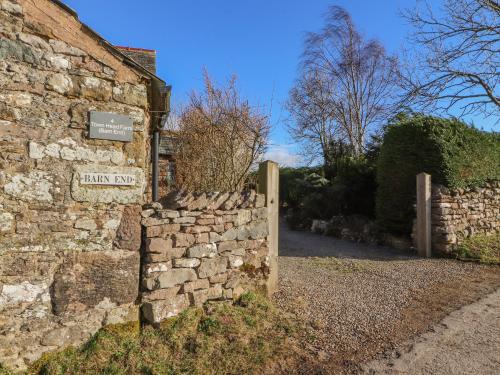 Barn End - image 5