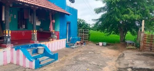 VILLAGE HOME STAY