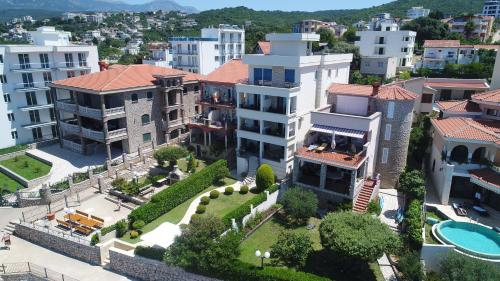 Apartments Piano - main image