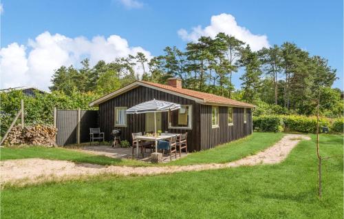 Nice Home In Hadsund With Kitchen