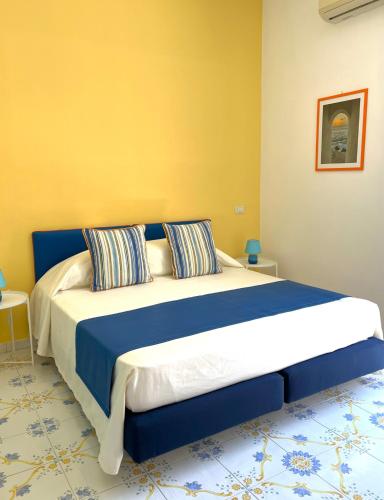 Double Room with Balcony room in Sorrento Street View