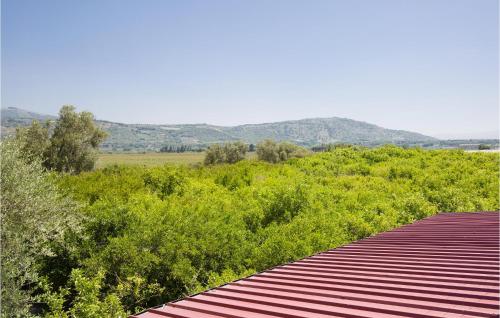 Cozy Home In Nicotera Marina With Kitchen