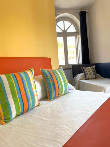 Superior Triple Room image 3