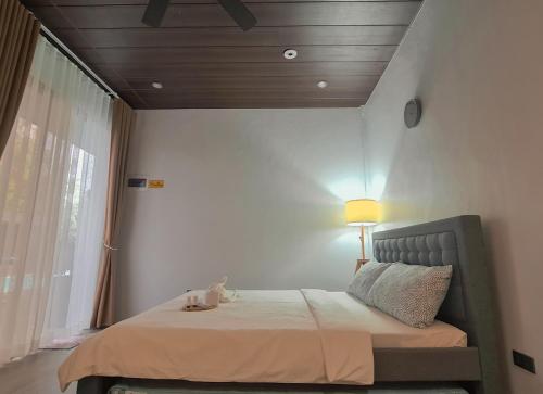 1 queen bed