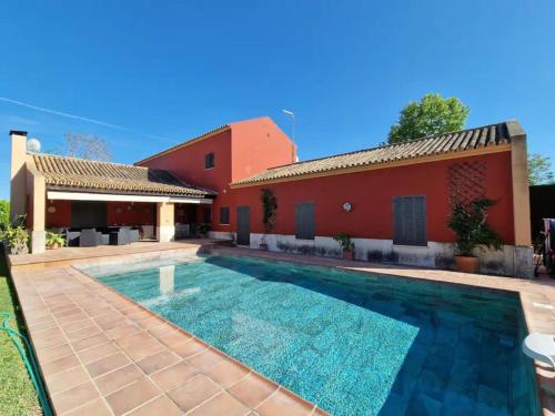 Villa with pool in Valencina de la Concepción