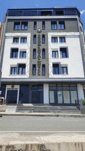 . Grand royal hotel