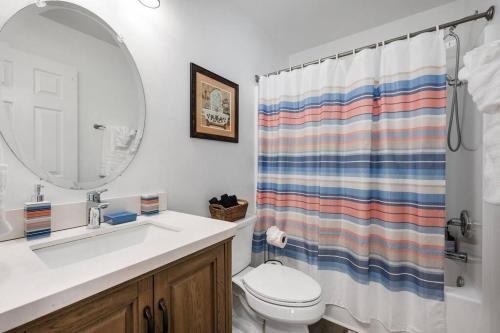 DT/2 Spacious 3BR Suites/FreeParking/SelfCheckin thumb 2