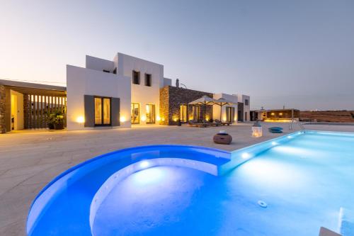Golden Bay luxury villas and suites 5