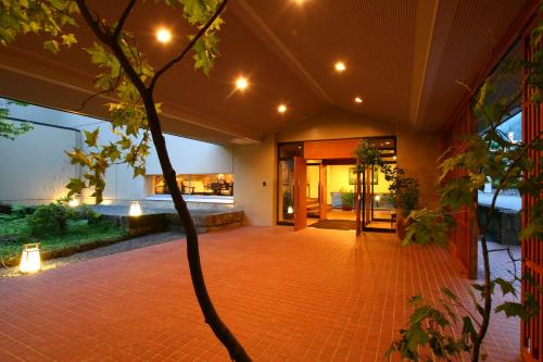 Suichokan Female Only