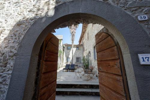 Palazzo Giusti, Understated Luxury with a Welcoming Ambience on the Hills of Lucca