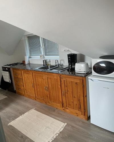 Konyha, Gyöngyszem Apartman (Gyongyszem Apartman) in Balatonszabadi