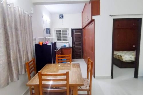 Servostay Hafeezpet - 2 Bhk Fully Furnished Flat at Ground Floor