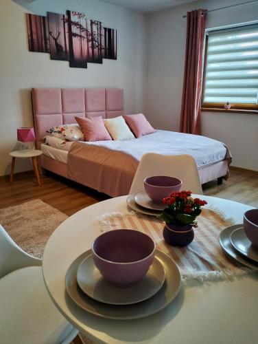 Dębowy Apartamenty/Pokoje - Apartment - Dębno