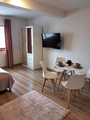 Dębowy Apartamenty/Pokoje