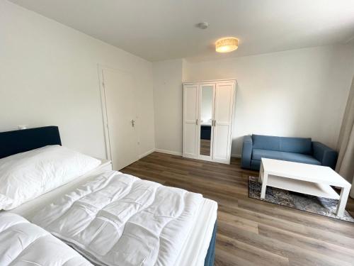 Zentrale Wohnung mit 3 Schlafzimmer fur bis zu 9 Personen in Lokstedt