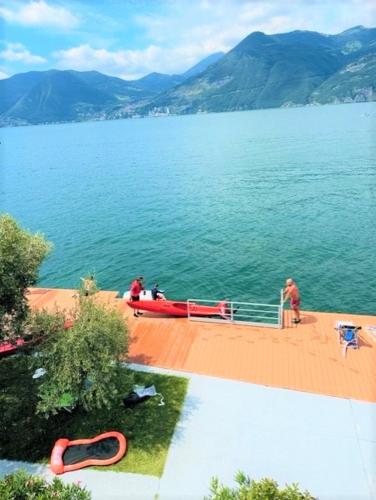 Direttamente Al Lago Apartments photo
