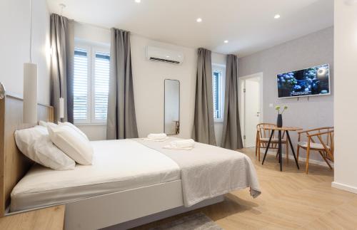Top Floor Luxury Rooms, Split