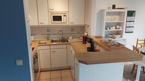 Kitchen, Bruyeres lodge Louvain-la-Neuve in Ottignies-Louvain-la-Neuve