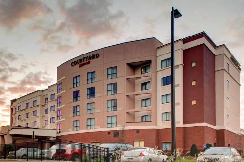 Courtyard by Marriott Carrollton