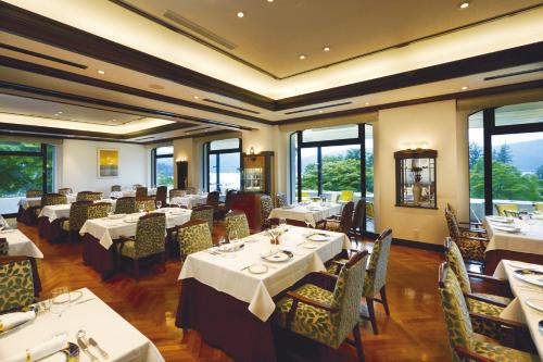 ห้องอาหาร, โรงแรมโอดะกิว เด ยามะฮาโกเนะ เลคไซด์ (Odakyu Hotel de Yama Hakone Lake Side) near ออนชิ ฮาโกเนะ พาร์ค