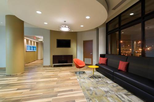 SpringHill Suites Louisville Downtown