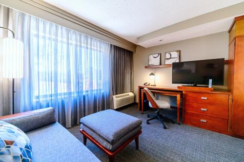 Courtyard by Marriott Biloxi North/D'Iberville