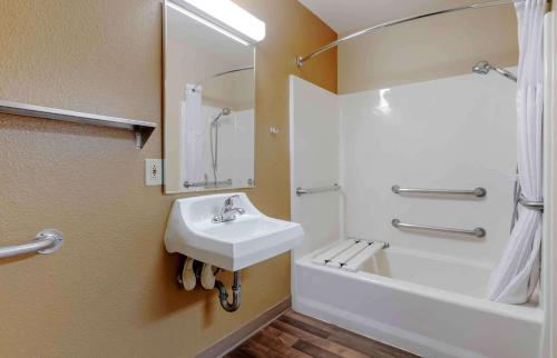 Extended Stay America Suites - Pleasant Hill - Buskirk Ave