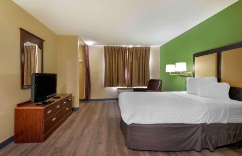 Extended Stay America - Kansas City - South