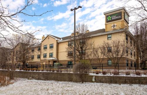 Extended Stay America Suites - Chicago - Schaumburg - I-90