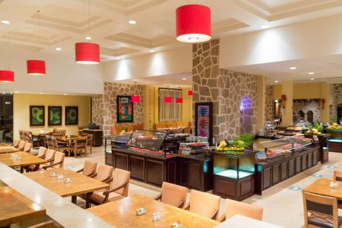 레스토랑, 메리어트 푸에르토 바야르타 리조트 앤 스파 (Marriott Puerto Vallarta Resort & Spa) in 푸에르토 바야르타