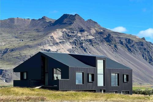 The Blackhouse - Apartment - Höfn