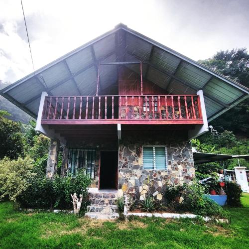 Bambito Hosting in Cerro Punta