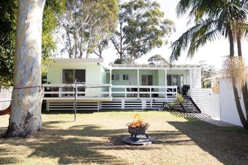 Barney's Beach House Narrawallee