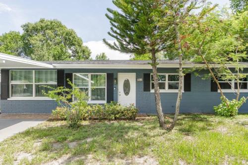 3 BR S Tampa House w Enclosed Patio