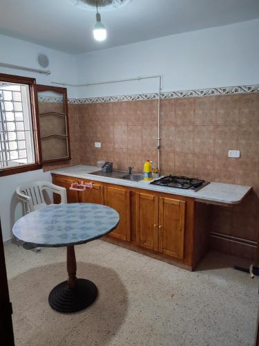 Calm place and near to the beach with water 24h in Monastir