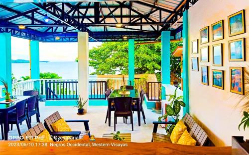 SmallFrys Beach Resort in Calatrava
