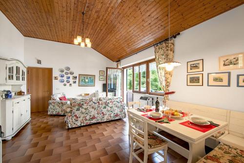 Casa Paola al Lago - Happy Rentals