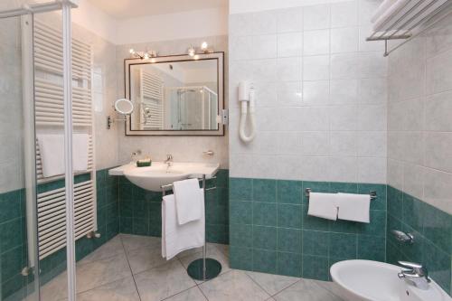 Hotel Capri Bardolino 3S - image 4