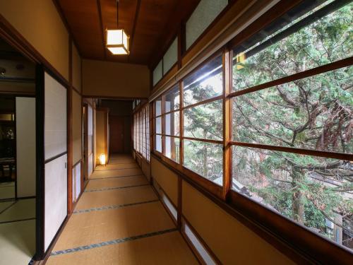 6 futon beds