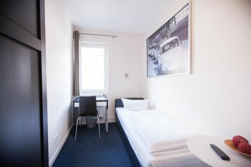 Arcade Hotel & Hostel Hamburg - image 8