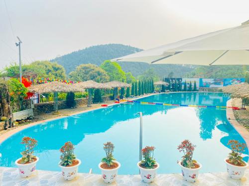 Swimming pool, Khu du lich sinh thai Co Lau Village in Lang Song Ca