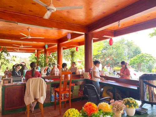 Restaurant, Khu du lich sinh thai Co Lau Village in Lang Song Ca