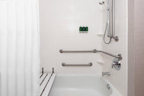 Residence Inn Wayne - image 2