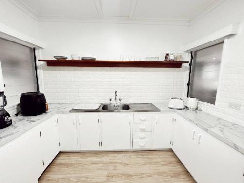Gladstone Gem 7 - Suva CBD 2 Bedroom Apartment, Suva (Foto 11)