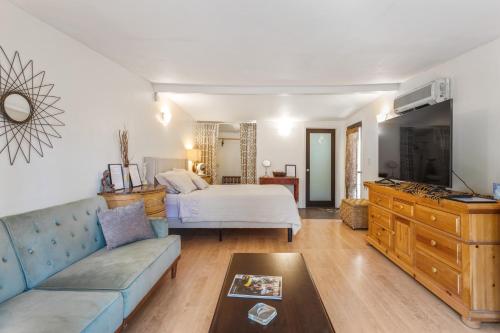 Private Studio City Guest House, Los Angeles