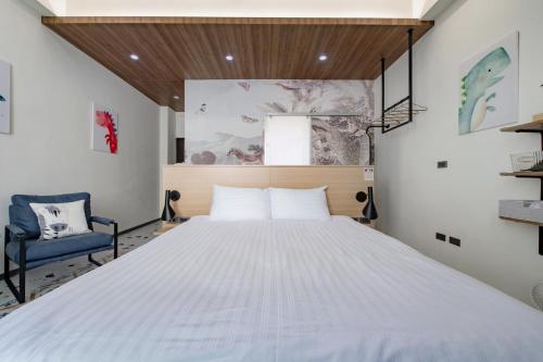 Deluxe Double Room with Bath image 3