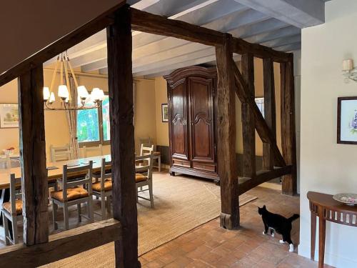 Charming country house in the forest, with heated pool in Cerdon