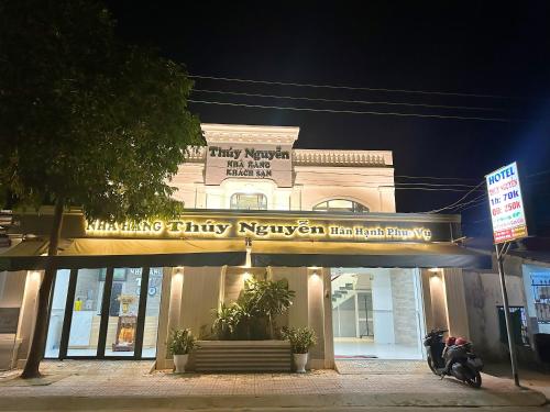 Hotel Thuý Nguyễn (Hotel Thuy Nguyen) in Tra Vinh